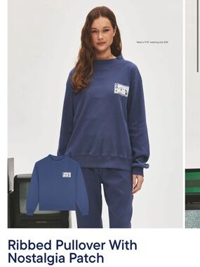 Ribbed Pullover With Nostalgia Patch - Women's Navy Sweatshirt